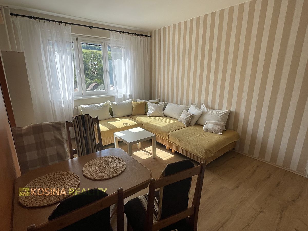 Pronájem bytu 2+kk 37 m² – fotografie 2