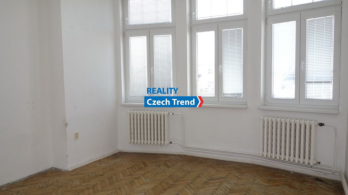 Pronájem bytu 4+1 137 m² – fotografie 3