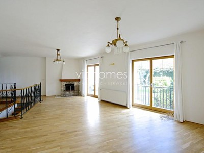 Pronájem  rodinného domu 350 m², pozemek 226 m²