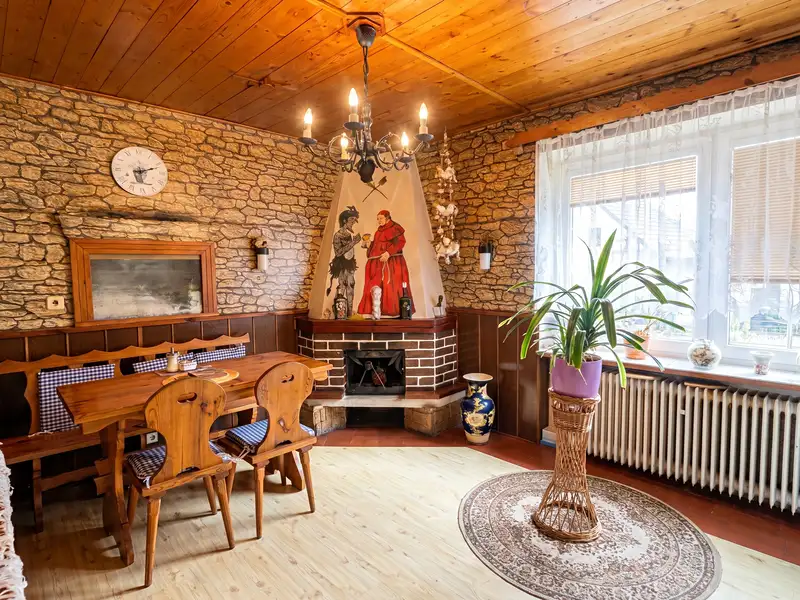 Prodej rodinného domu 100 m², pozemek 144 m², Malé Žernoseky – náhled fotky 3