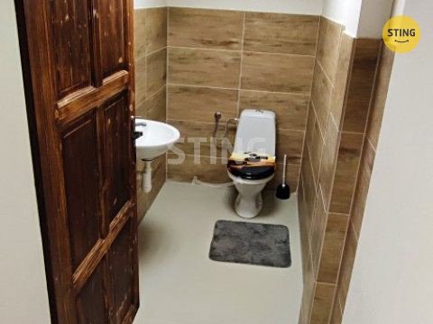 Pronájem obchodního prostoru 85 m² – fotografie 2