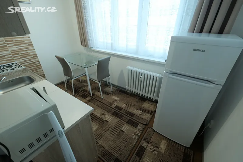 Pronájem bytu 2+1 56 m² – pohled 6