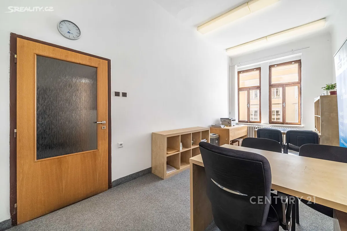 Pronájem kanceláře 59 m² - Widok 4