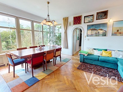 Prodej  rodinného domu 228 m², pozemek 825 m²