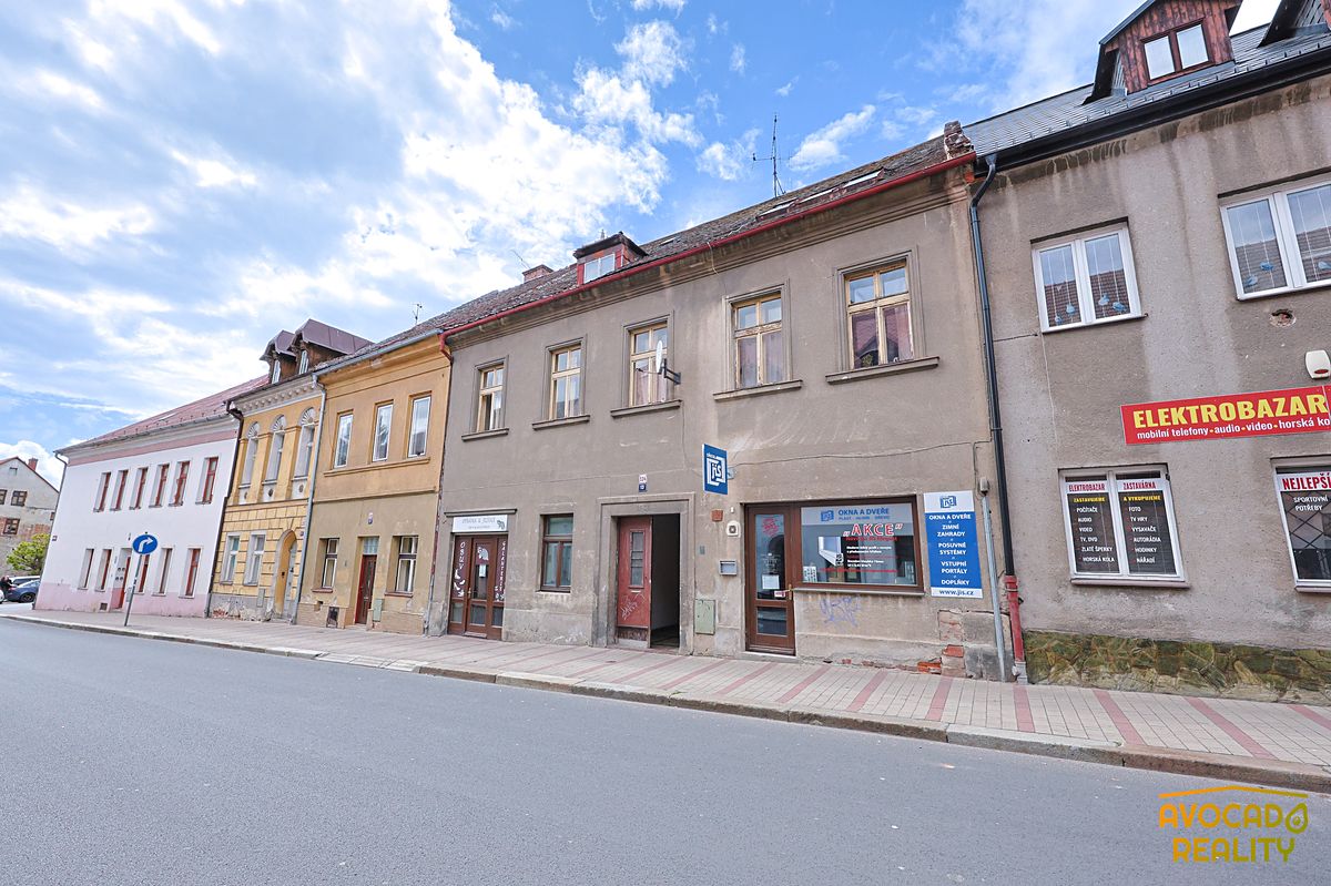 Prodej rodinného domu 249 m², pozemek 481 m²
