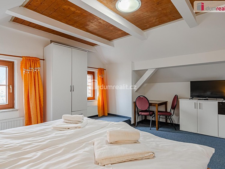 Комерційне приміщення на продаж, 350 м² (19 з 29)