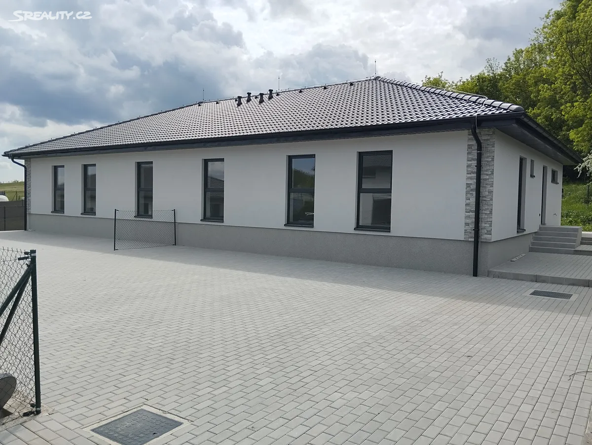 Prodej rodinného domu 98 m², pozemek 400 m² – další