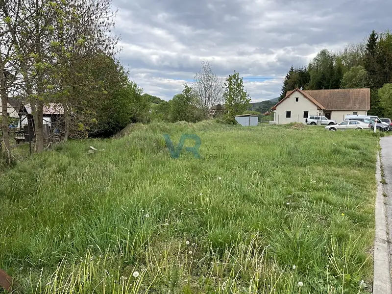 Prodej stavebního pozemku 994 m², Brloh – náhled fotky 2