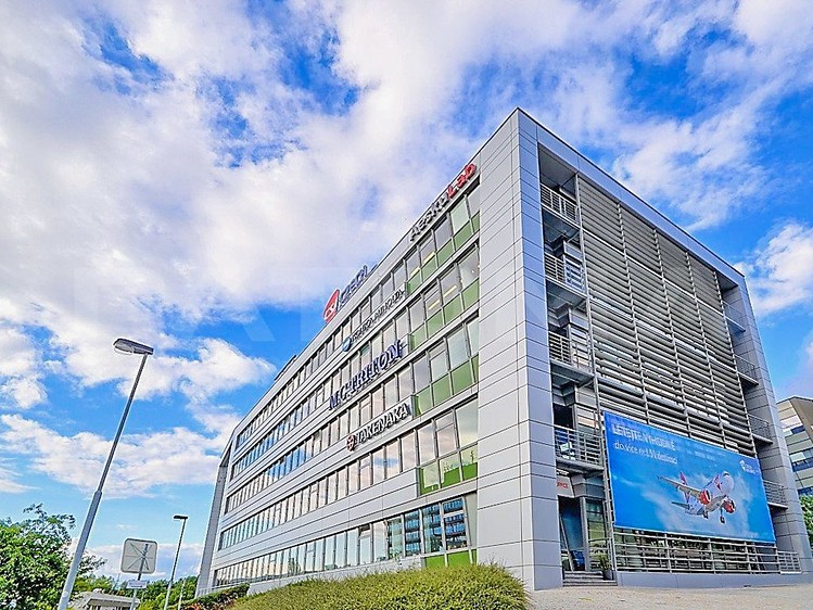 Pronájem komerčního prostoru, 329 m² (8 z 8)