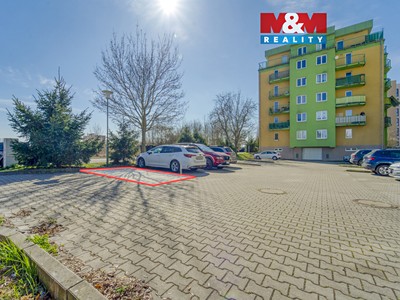 Pronájem garážového stání 13 m²