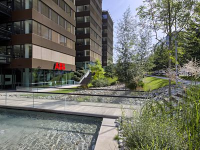 Pronájem kanceláře 415 m²