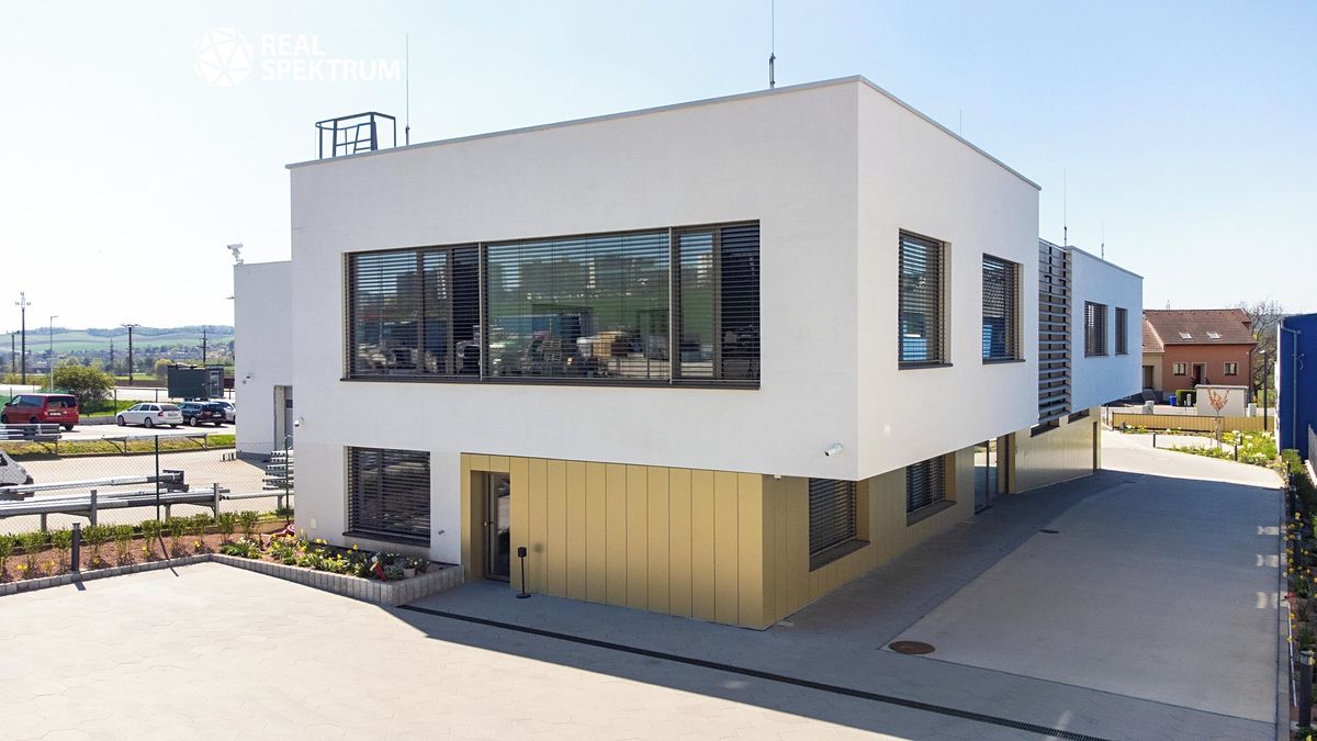 Prodej kanceláře 605 m²