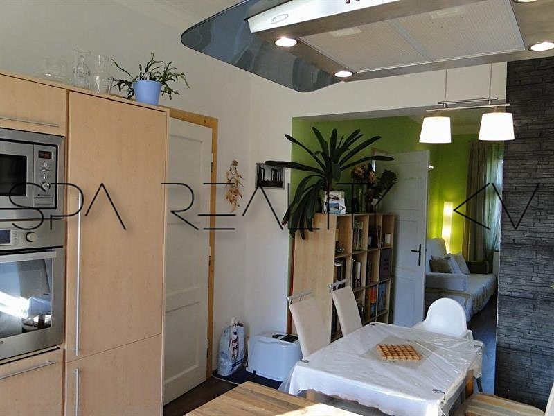 Prodej vily 230 m², pozemek 100 m² – fotografie 3