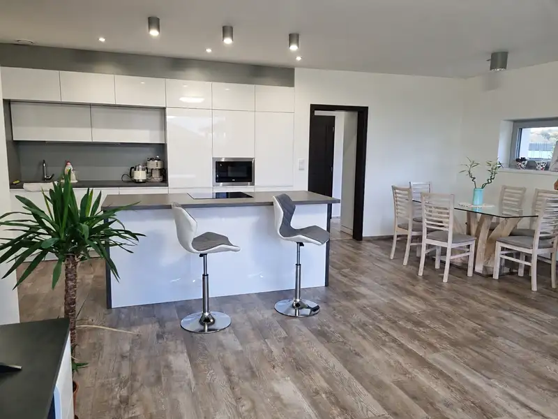 Prodej rodinného domu 120 m², pozemek 820 m², Most – náhled fotky 2