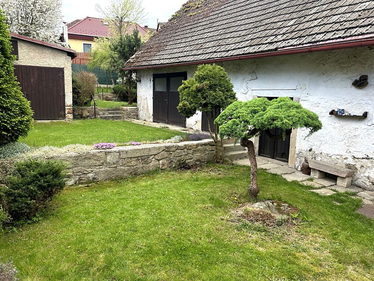 Prodej rodinného domu 160 m², pozemek 700 m² – fotografie 5