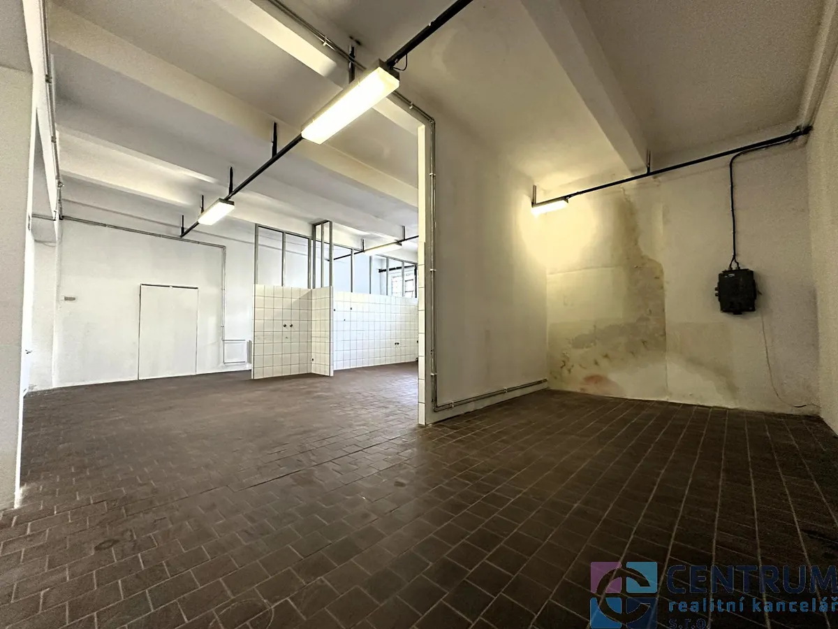Pronájem skladového prostoru 70 m²