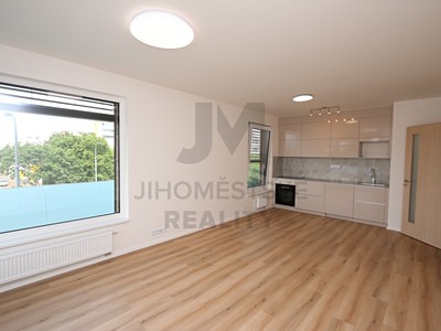 Pronájem bytu 3+kk 81 m²