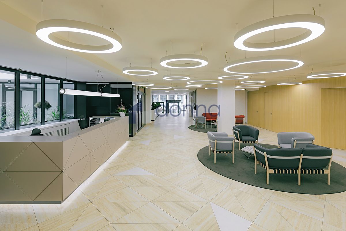 Pronájem kanceláře 635 m² – fotografie 2