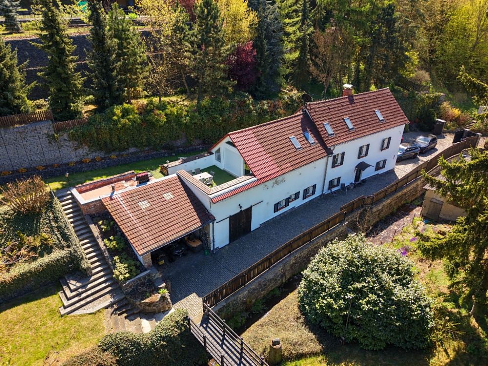 Prodej rodinného domu 262 m², pozemek 5500 m² – fotografie 4