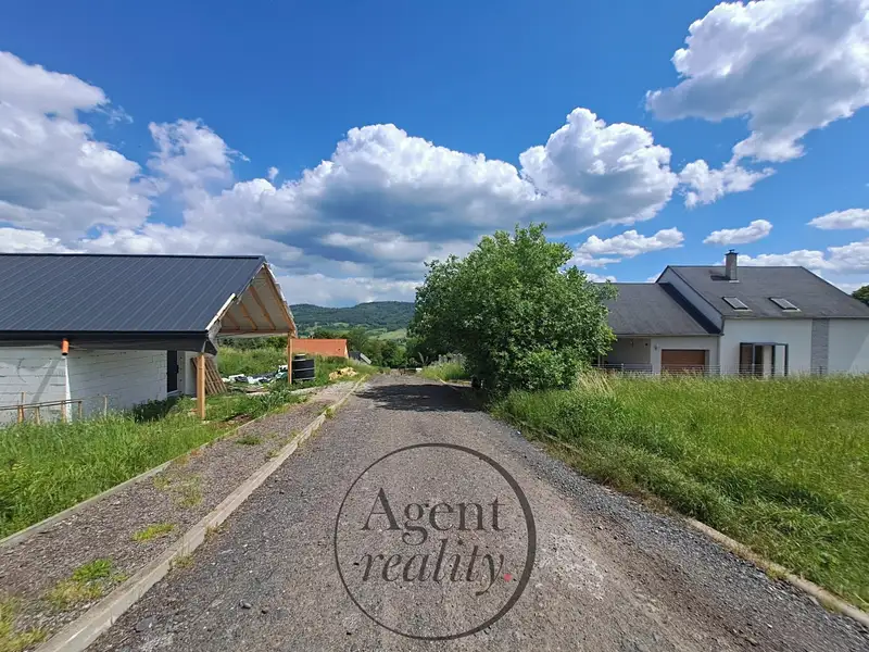 Prodej stavebního pozemku 790 m², Děčín – náhled fotky 1