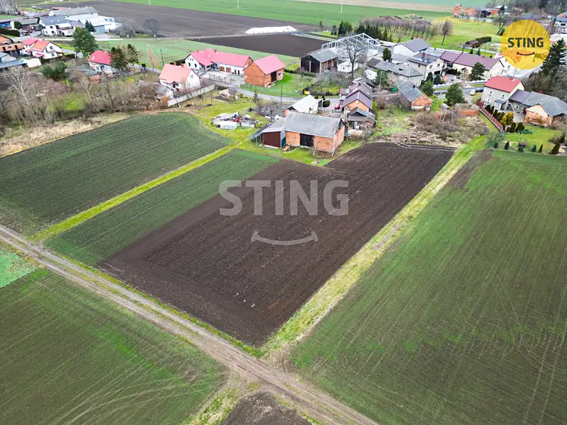 Prodej stavebního pozemku 1000 m², Opava – náhled fotky 2