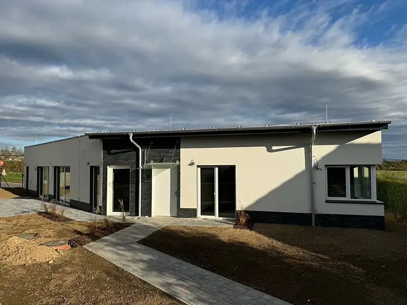 Prodej vily 152 m², pozemek 736 m², Rajhrad – náhled fotky 2