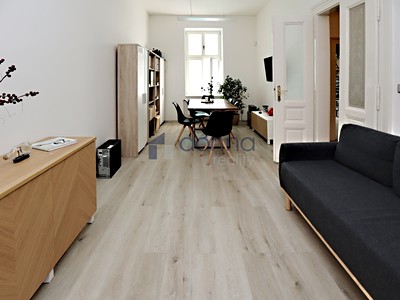 Pronájem kanceláře 100 m²