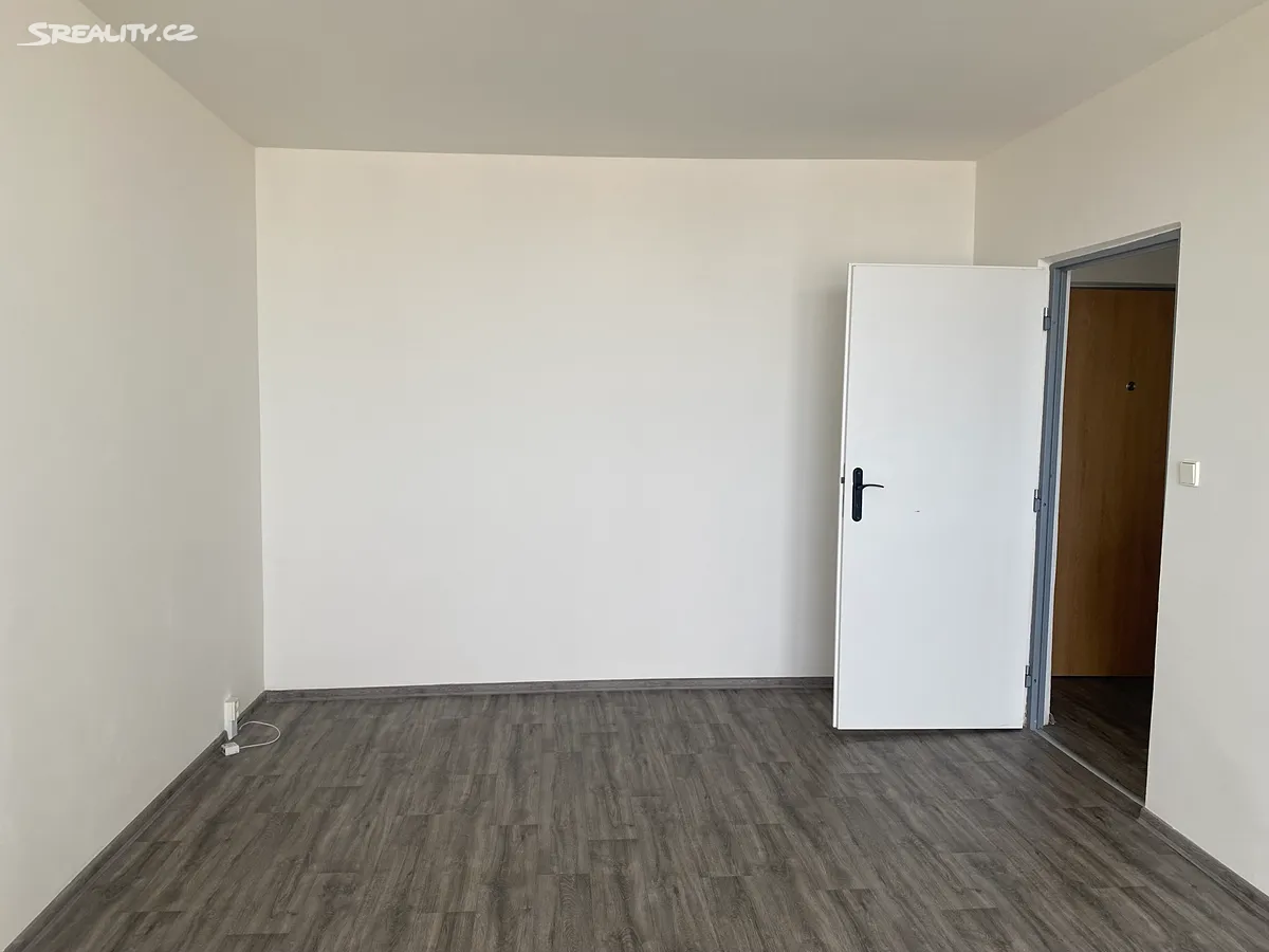 Pronájem bytu 2+1 66 m² – pohled 6