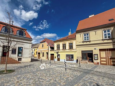 Prodej rodinného domu 300 m², pozemek 350 m²