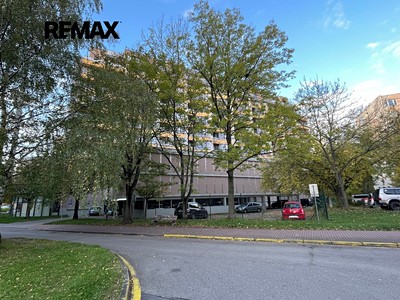 Pronájem garážového stání 12 m² — photo 3