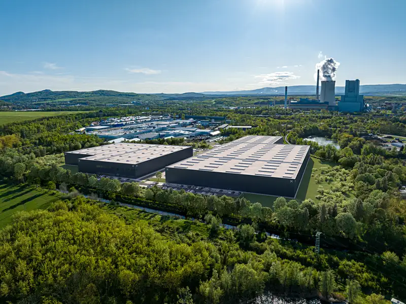 Pronájem skladového prostoru 13500 m², Bílina – náhled fotky 2