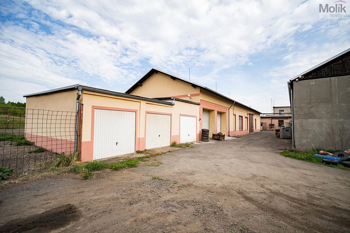 Prodej kanceláře 1652 m² – fotografie 3