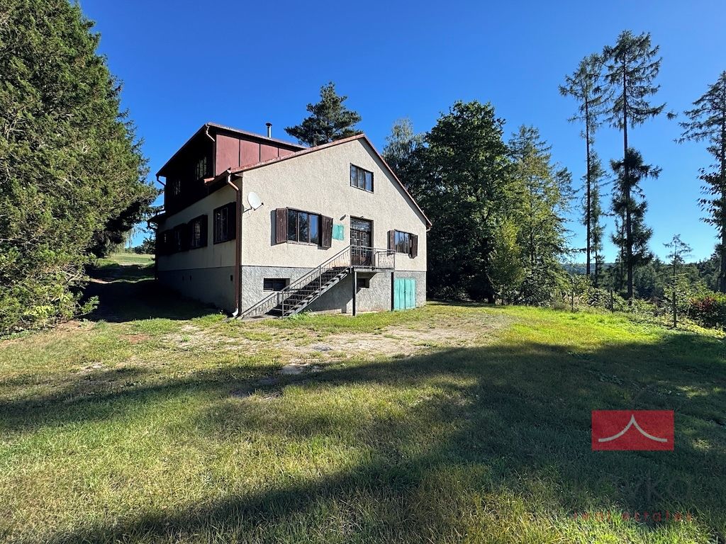 Prodej chaty 261 m², pozemek 2390 m²
