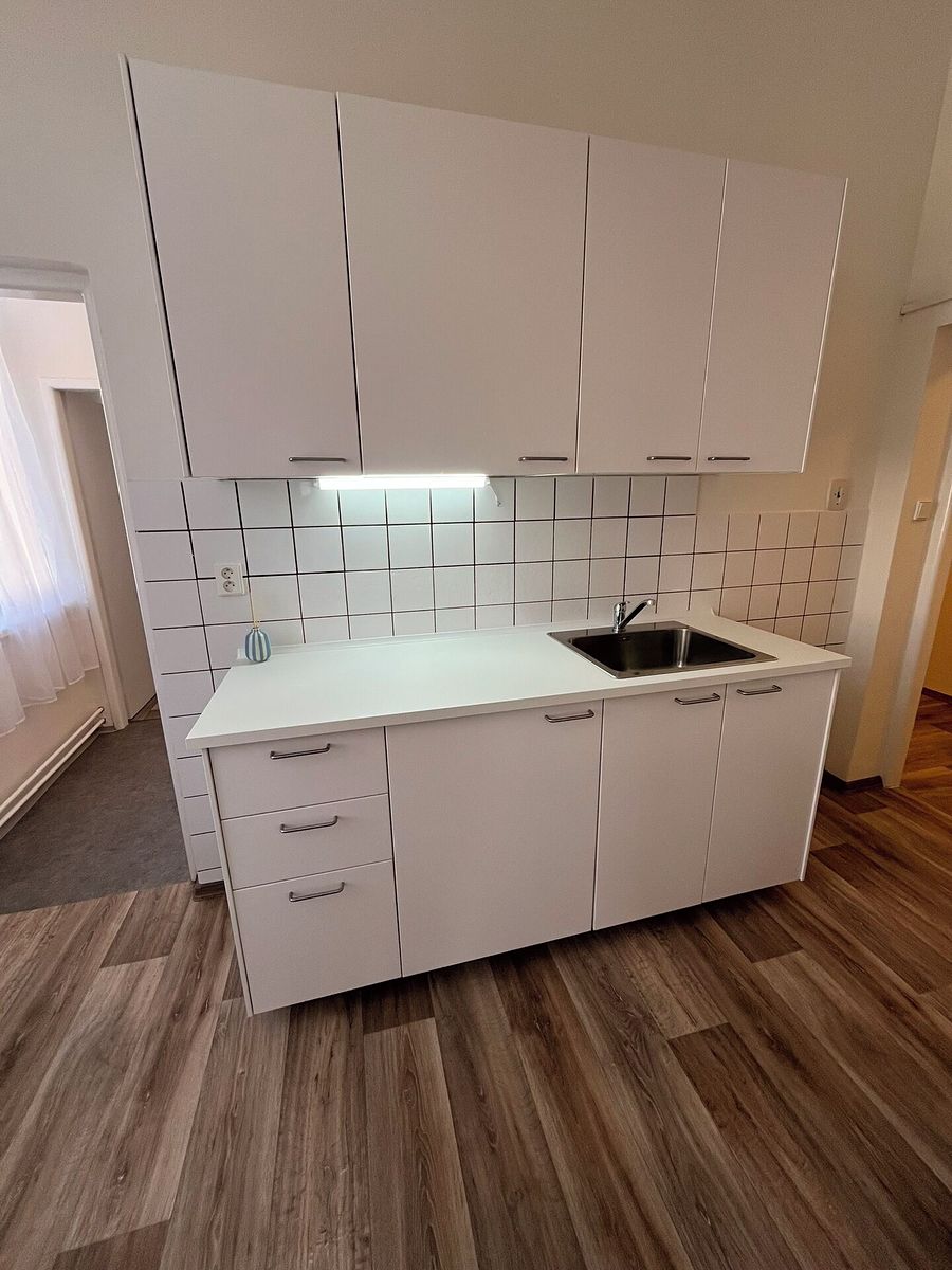 Pronájem bytu 3+1 64 m² – fotografie 2