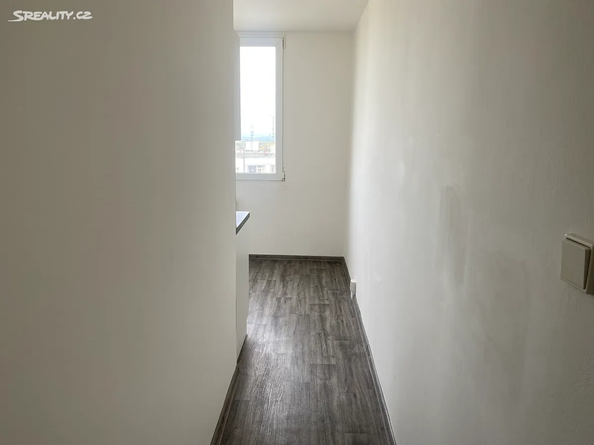 Pronájem bytu 2+1 66 m² – pohled 3