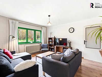 Prodej  rodinného domu 260 m², pozemek 1 365 m²