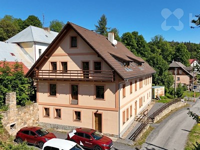 Prodej  rodinného domu 600 m², pozemek 545 m² — photo 2