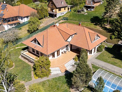 Prodej  rodinného domu 369 m², pozemek 4 173 m²