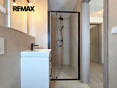 Pronájem bytu 1+kk 37 m² — photo 4