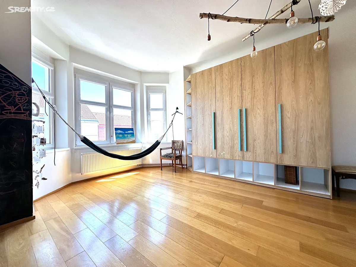 Pronájem bytu 4+1 134 m² – pohled 5