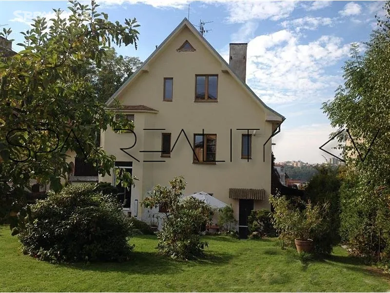 Prodej vily 230 m², pozemek 100 m²