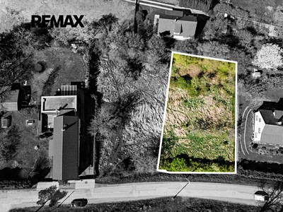 Prodej  stavebního pozemku 1 185 m²