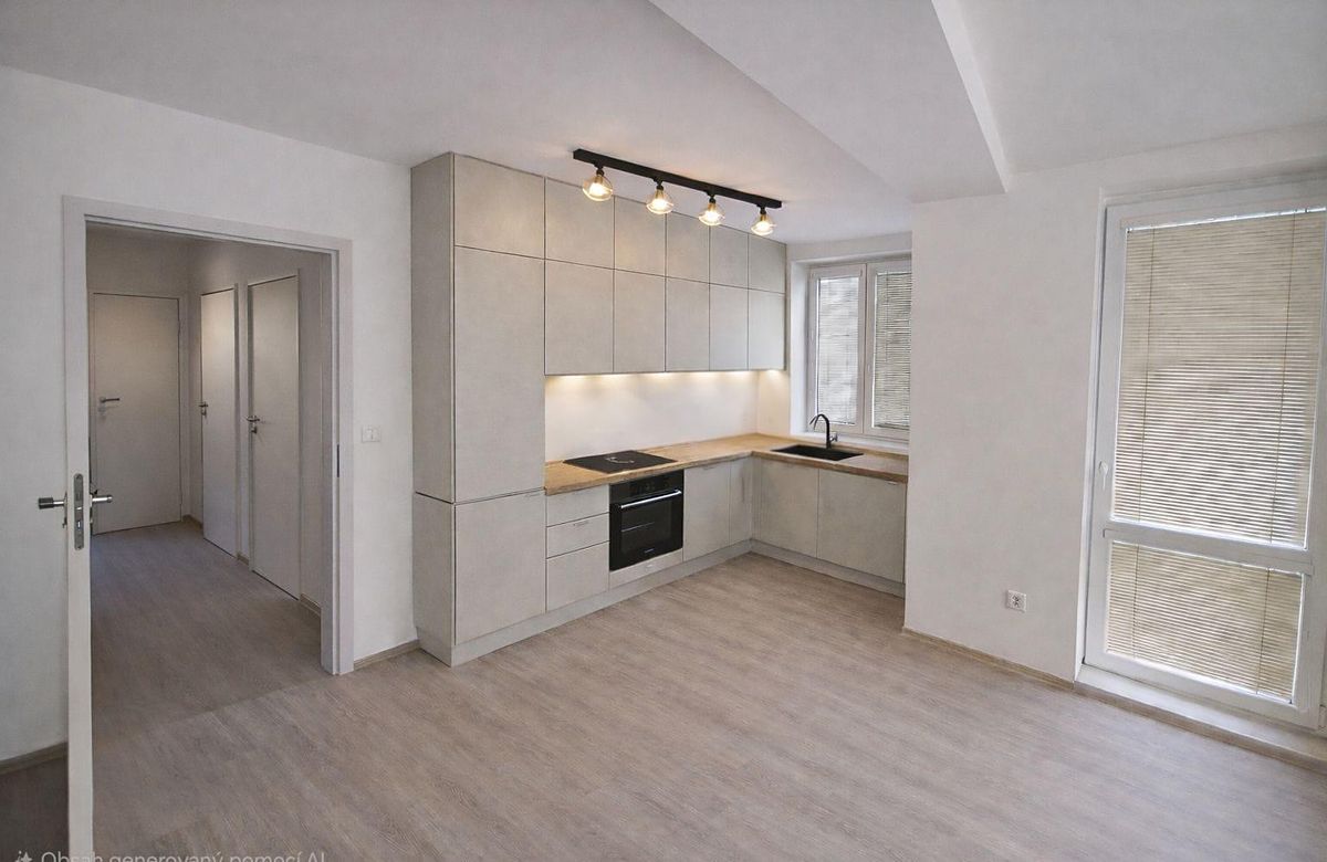 Pronájem bytu 4+kk 84 m²