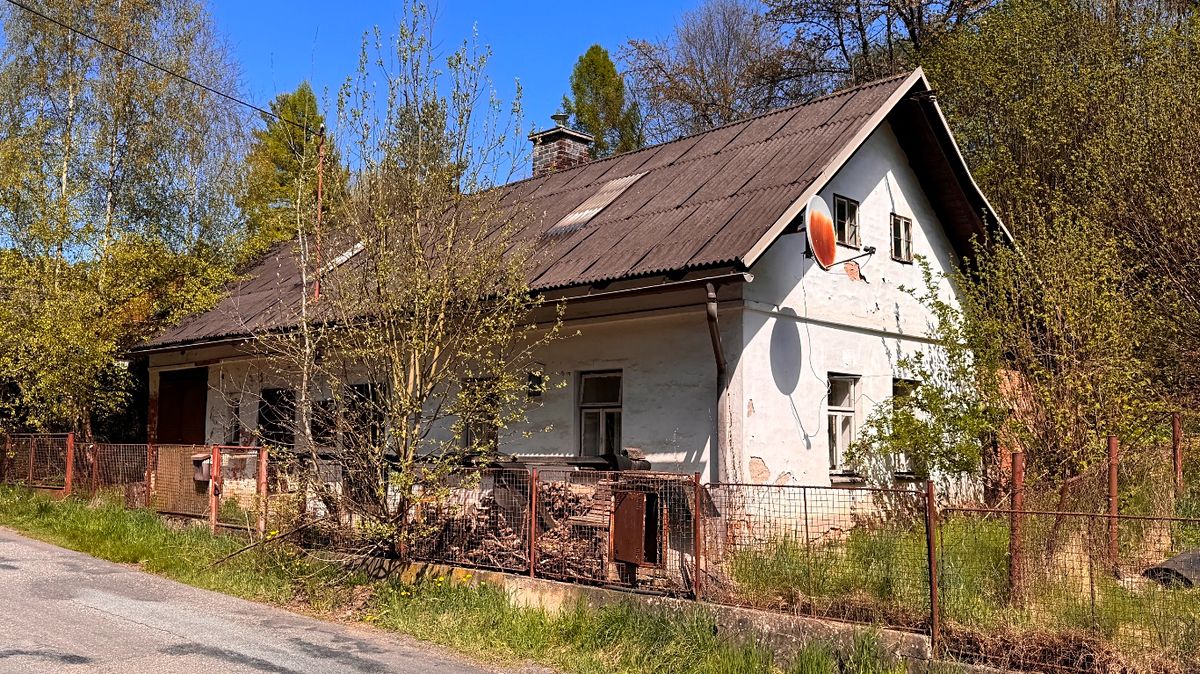 Prodej rodinného domu 46 m², pozemek 1151 m²