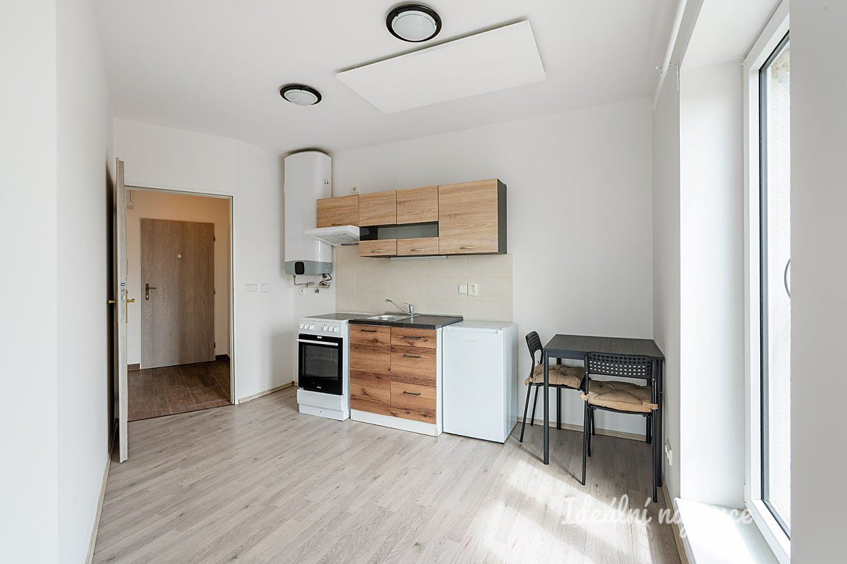 Pronájem bytu 1+kk 23 m² – fotografie 2