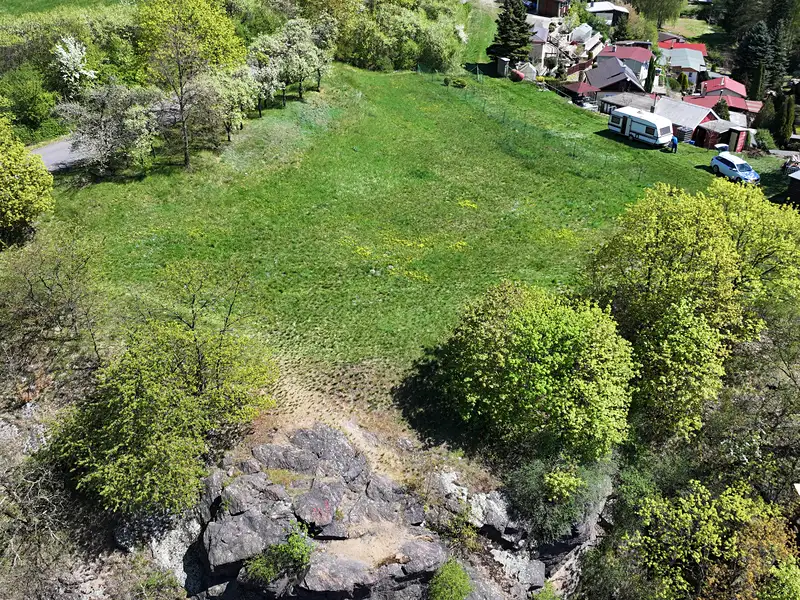 Prodej stavebního pozemku 1680 m², Klášterec nad Ohří – náhled fotky 3