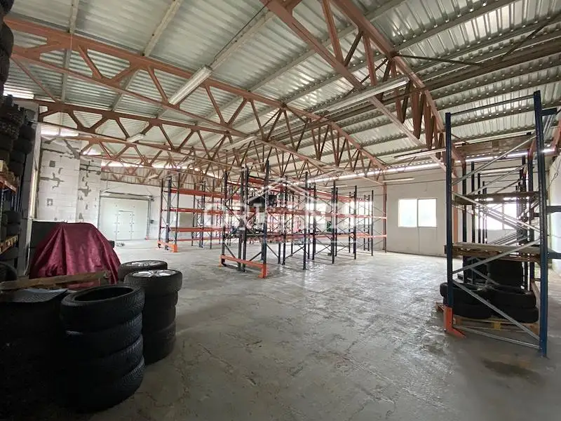 Pronájem skladového prostoru 335 m², Chomutov – náhled fotky 2