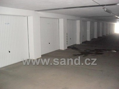 Pronájem garáže 15 m² — photo 2