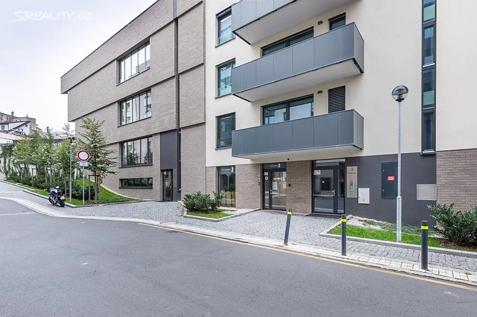 Pronájem kanceláře 15 m², U Viktorie