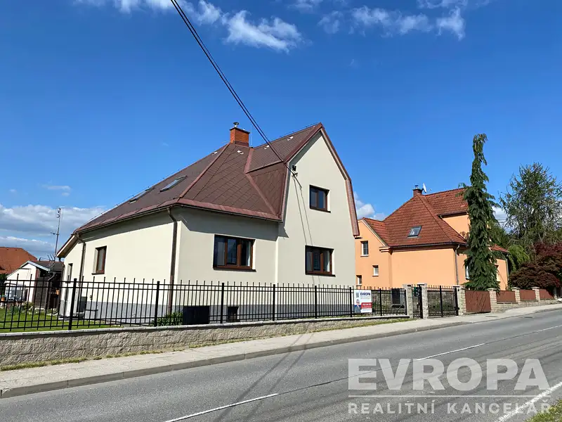 Prodej rodinného domu 154 m², pozemek 1106 m², Frýdlant nad Ostravicí – náhled fotky 2